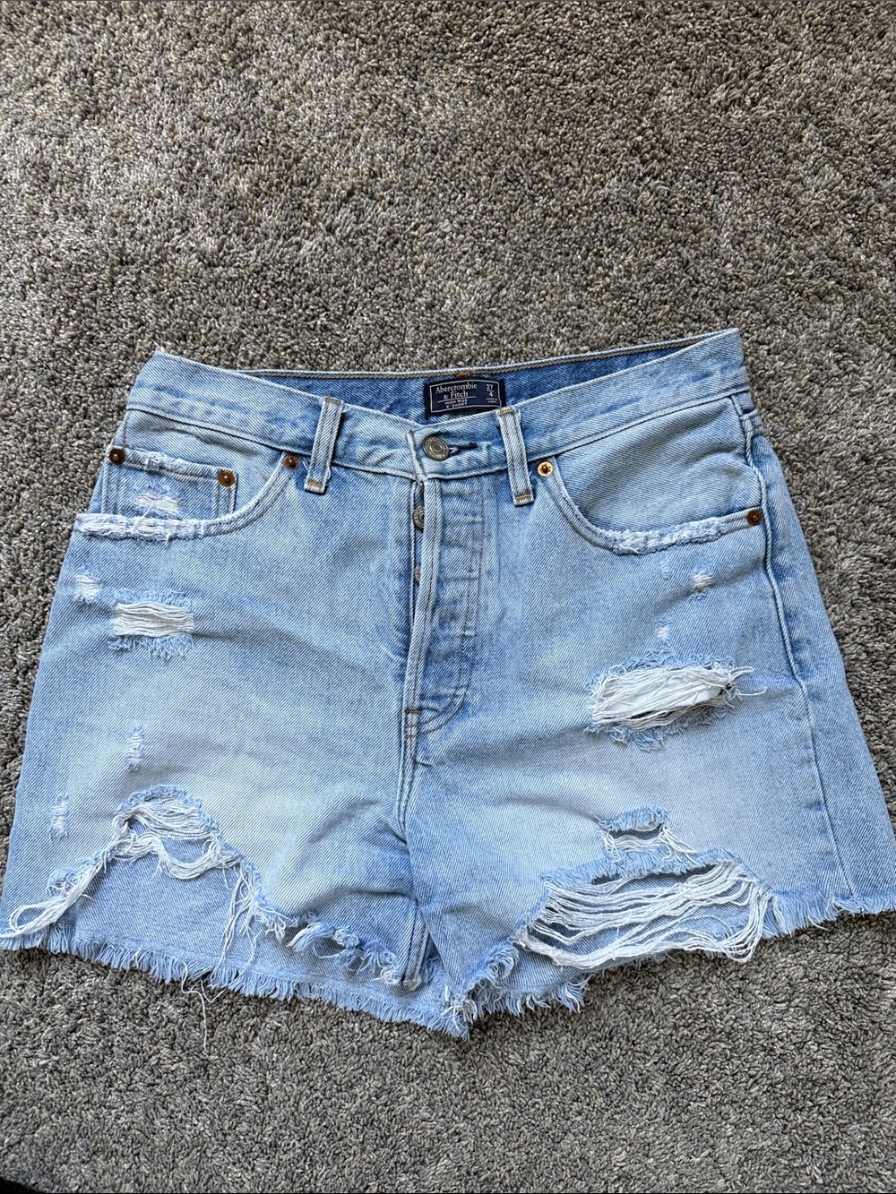 A&F High Rise 4” Short